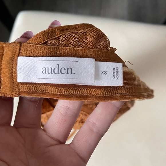 Velvet and lace bralette - Picture 3 of 4